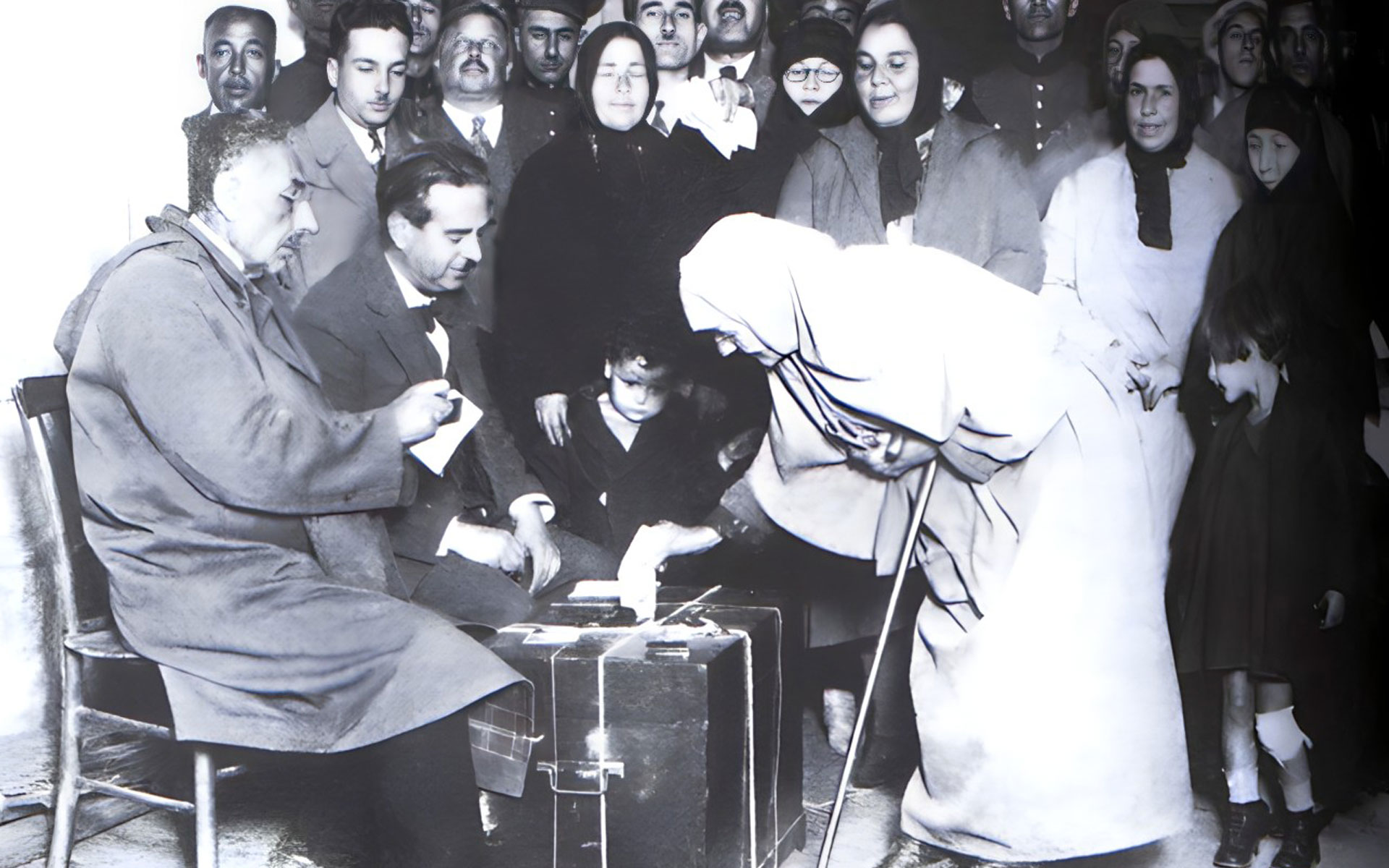 Cumhuriyetin Öncü Kadınları